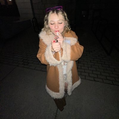 blowjob whoreman. troye sivan and boygenius and clario and wallows and chappell roan superfan. frequently stalked.