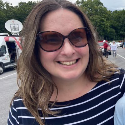 🇺🇸 A 100% Republican. Catholic. Mom. Wife. Conspiracy Theorist. Notre Dame Football☘️