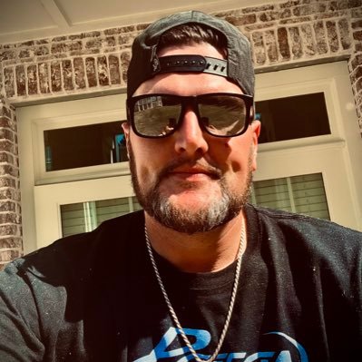 couchRjames's profile picture. ***THAT DUDE***