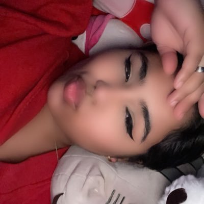 24 y/o and I suck at games | Click the link in my bio⬇️⬇️⬇️
