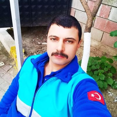 __temel_reis__'s profile picture. İnsan Hiçbir Şeyle Gelir 
Her Şeyin Peşine Düşer
Sonra Her Şeyi Bırakıp 
👉Hiçbir Şeyle Geri Gider👈