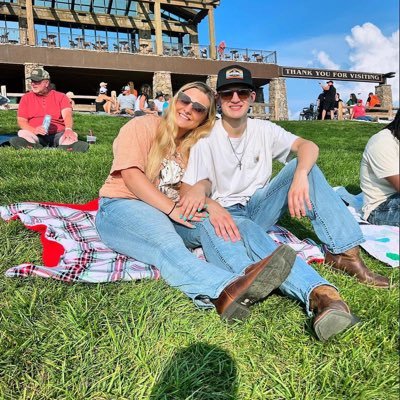 aydan_hartman's profile picture. #BroncosCountry #MileHighBasketball #RepBX #GoAvsGo #WPS🐗