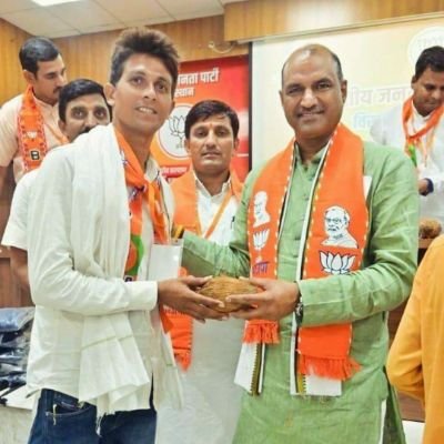 रिंकू बड़ौली 👉 प्रदेश संगठन विस्तारक राजस्थान💪 🚩राष्ट्रीय स्वयं सेवक🚩
🇮🇳🚩भारत माता कि जय🙏🙏
🚩🚩जय श्री राम🚩🚩