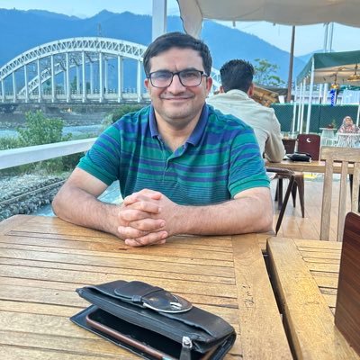 TanveerAhmedre3's profile picture. Soldier,Doctor,snowdonian,Egalitarian,poet,Tea lover ,Adventurist ,Extrovert