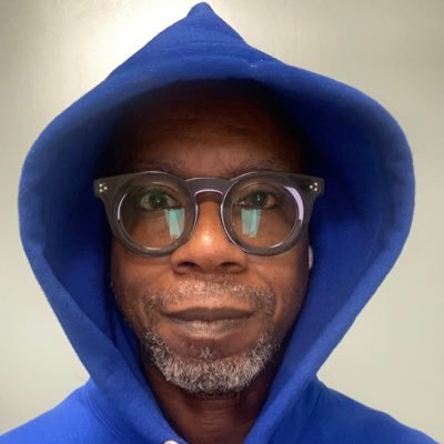 Writer, painter, and caregiver with a penchant for dorkery. Recovering picky eater. 🤷🏾♂️ He/him 🇺🇸🇻🇨🏳️🌈🏳️⚧️♿️ #dementiaawareness