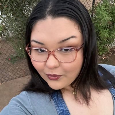 julianamariiii's profile picture. 21 she/her