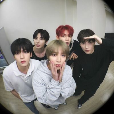 eternitywtxt's profile picture. ★★ @TXT_members ★★