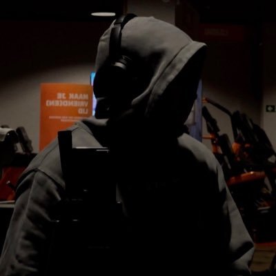 Founder and Leader of @PrimalGG | Horror & HxH Enthusiast | Partnered Twitch Streamer #WeAreTheKrewe
