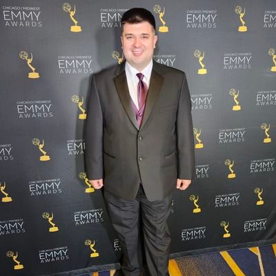 Award-winning Executive Producer @WBAY, contributor for @BATMANONFILM, Retweets and follows are not endorsements.