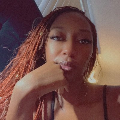 Author 💕
Esthetician 💕
Entrepreneur 💕
Licensed Bartender 💕