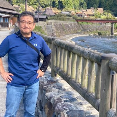 二輪車(バイク、自転車)好きの中年オヤジ(165-57歳)です。 年に2,3度フルマラソン出場。でも、メタボってます(笑)。 一期一会。時々思った事呟きます。