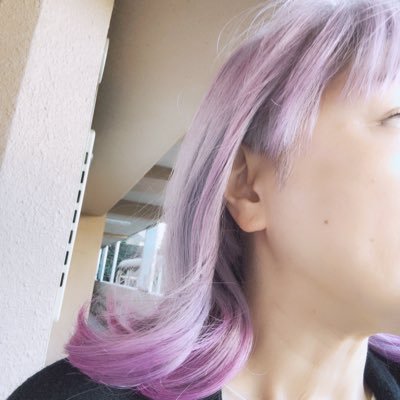 音楽、映画、ラジオ、アニメ、ムーミン、花、金魚etc好きなものだけに囲まれたい♥ サロンのパート美容師、訪問美容師やりながら、重症心身障害者の息子と夫、家族3人暮らし。#REDSPIDER #濃厚民族 ⚠️#レゲエ 関係のポスト⚠️リポスト多め。 メダカを愛でています𓆜𓆝𓆟🌱JAMHAハーバルセラピスト