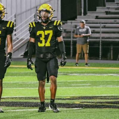 Travion_Mathews's profile picture. ATH 🏈|class of 27|WR|DB|GPA|3.3|5’10|155|@worth_football|freshman|traymatthews9@gmail.com| (229) -206-4041