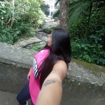 larinovaiscrvg's profile picture. 