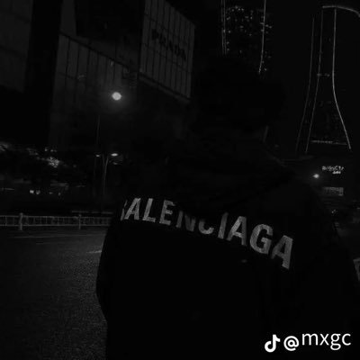 4Swipey's profile picture. 19 | 𝕾𝖙𝖗𝖊𝖆𝖒𝖊r