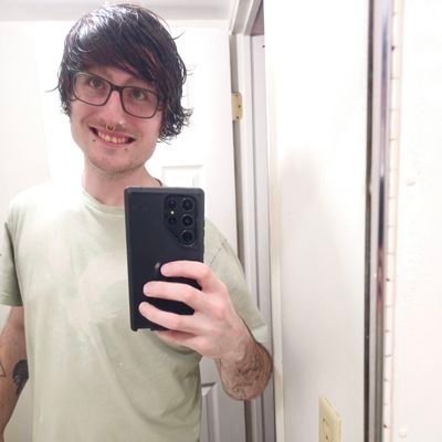 He/Him 🎮 I am Engaged 8/24/23 BT 🥺🥺💜🫶🏳️🌈 I am an Xbox ambassador and I am alpha preview skip ahead insider. my cashapp is $DylanSzablewskiX