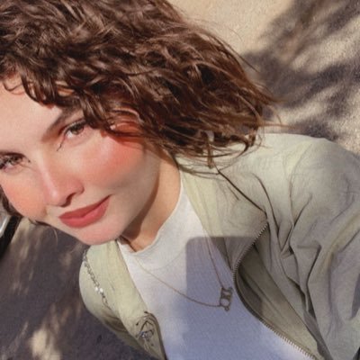 CutyMishaa's profile picture. 22