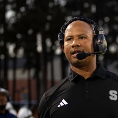 Cliff Collins Profile