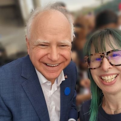 Little blue dot swimming upstream in a sea of red. #HarrisWalz #BDE #prochoice #CPP #VoteBlue #BLM #LGBTQIAally #resist #FBR @skeebunny1.bsky.social