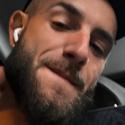 Leww999's profile picture. 