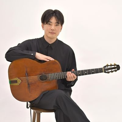 fumiclub's profile picture. ギター、作曲。'12年1stアルバム『F』発表。スクリーントーンズでドラマ「孤独のグルメ」などの音楽を担当。最新作「それぞれの孤独のグルメ サントラCD」発売中！ マヌーシュJAZZトリオ Tokyo Django Collectiveの1stアルバムを9/28(日)に発売！