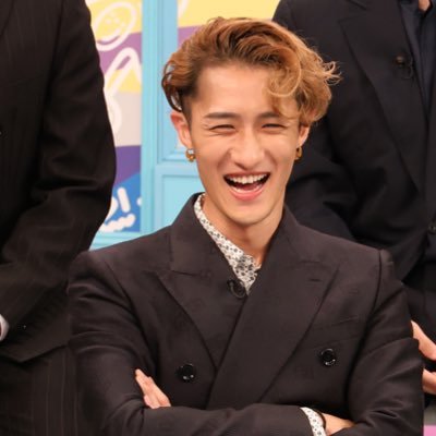 you might know me as ℳ𝒾𝓇 or 𝒩𝒶ℴさんのプロフィール画像