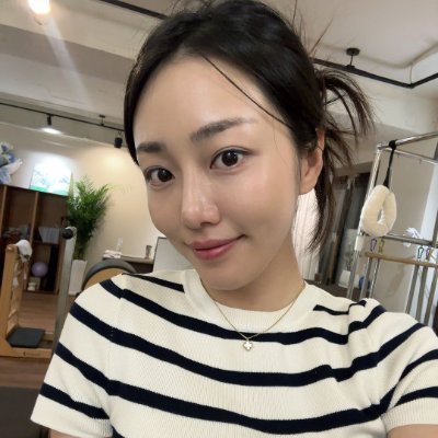 Hobbies: swimming🏊🏻♀️, golf⛳️, yachting🛥, traveling🏝⛱, yoga🧘♀️, cooking, bridge🏸