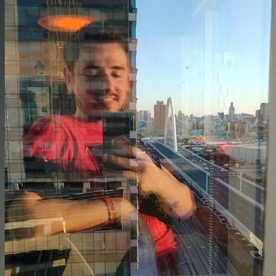 🇺🇾 Periodista en @semanariobrecha
Productor periodístico en @Uniradioudelar
🏴🚩 Me entretengo descubriendo y analizando los entretejidos del poder.