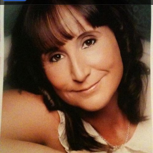 joanne35uk's profile picture. 