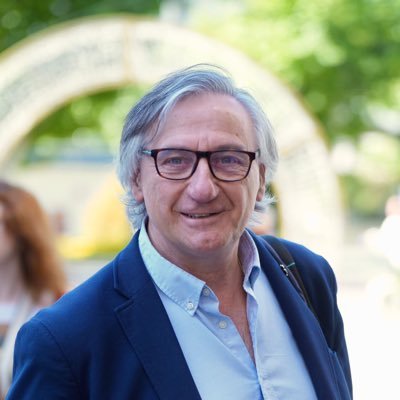 Economista que confía en la sociedad civil. Apasionado por los Sistemas Complejos. CEO de Coopetición Glocal Sistémica y Consultor. La clave son las conexiones.