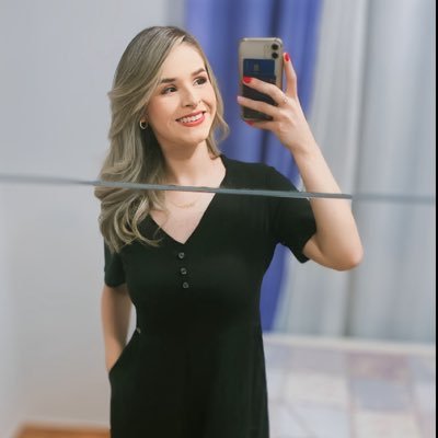 |24| Catarinense | Virginiana ♍ | Técnica em Administração 🎓 |✨Deus não une pessoas, une propósitos ✨