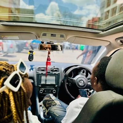 I love Arsenal F. C, cars, and constructive conversations. This is a Bukayo Saka stan account.