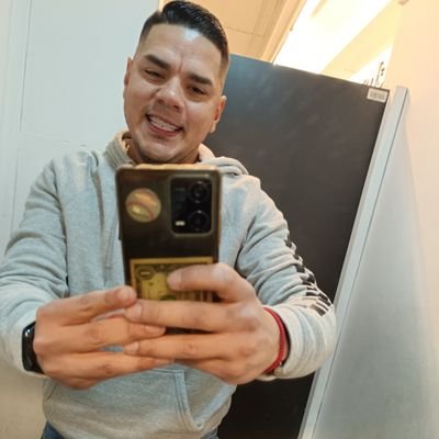 Mientras más twitteo menos entiendo 🤷🏻♂️ ex integrante del equipo rocket
IG: https://t.co/Sx6kiqGNGq
