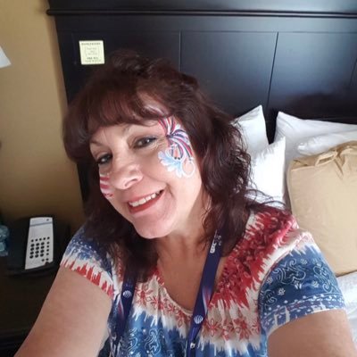 Conservative, married god loving cancer survivor. I love Trump the greatest POTUS ever. 🚫🛑NO DM’s🚫🛑 Our president will prevail give him time. MAGA2025