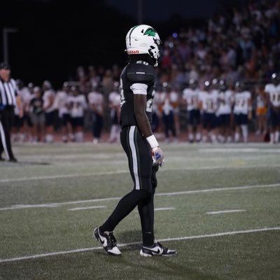Class of 2025🎓🏈🥇 |CB/ATH| (160 lb/ 6’0) at Staley high school| 3.2 GPA | (10.96) 100m | (22.14 )200m (3rd leg on both relays)