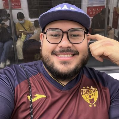davidesmx_'s profile picture. Comediante de Iztapalapa, Atlantista, trovador fallido, entusiasta del suadero, mi número favorito es el 22 porque parecen dos patitos nadando juntos.