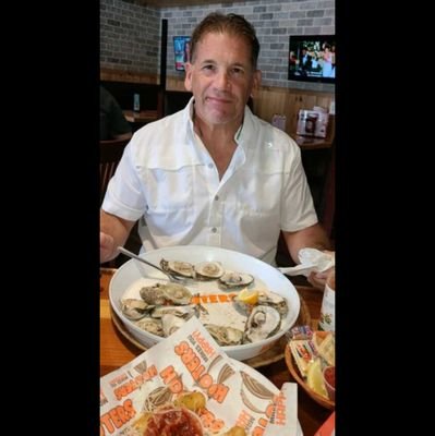 Simonepainting's profile picture. Be a part of the cure for the world rather than it's disease. - E=mc2