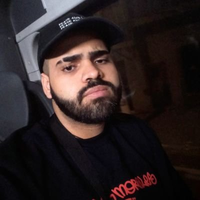 Você deve desaprender o que aprendeu” Apenas dessa forma,conseguiria obter novos conhecimentos e observar o mundo sob uma nova perspectiva