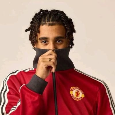 I have a coat of many colors and they are made beautiful by the Lord |
J'adore la pluie | San Antonio Spurs | Manchester United | City of gold |