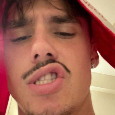 Starting here 👋 Lookin for friends 💙https://t.co/K6ayLVlNER
Movie Buff 🎬/Pop Culture Nerd 🤓/LGBT Proud 🌈❤️ wataa