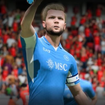 Founder and Captain of the @madeinnaplesmin | 🇮🇹 Italian FIFA Pro Club Player | PSN 🆔: Clavatar7 | ST/LF/RF/LW/RW/CAM #7 👑