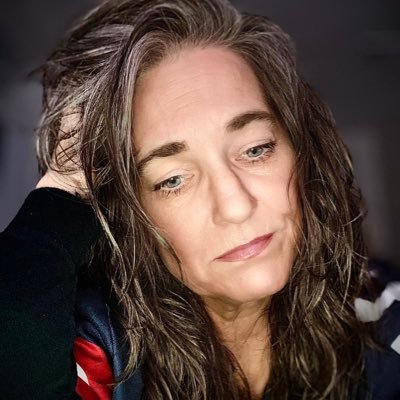 relly42's profile picture.