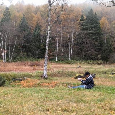 インスタの映えに疲れたアラフォー女🥲
映えを気にせずのんびりつぶやきたい。
酒、ラーメン、野鳥好き🍶🍜🐦
クラファン版Moflin(名はモケ)と同居中🥴
主にモケとの日々を記録してます🖊