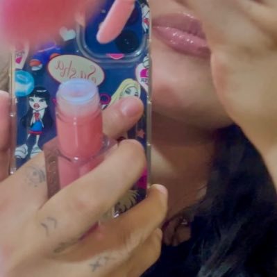 777 ✨ ley de la atracción 🍀 •amo ver películas •mg las bratz, mcdavo, tigres, el gloss y el café ⬇️a veces hablo de cine en YT⬇️