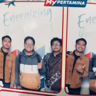 sosiouslogos's profile picture. bersyukur. In omnia paratus.