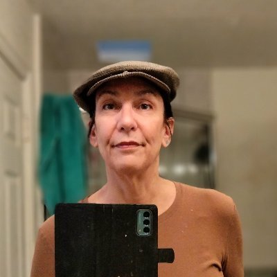 Small business marketing professional, writer, editor, and content creator for print and digital.