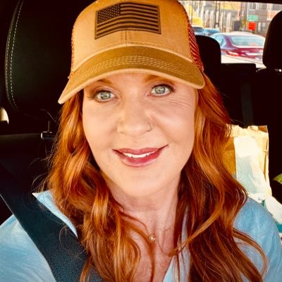 JosiMeek's profile picture. 