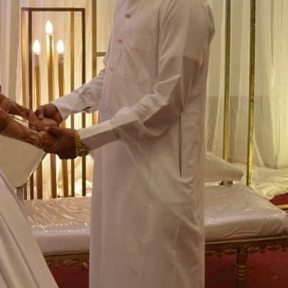 sumaias903's profile picture. ١ أغسطس
‏‏شابة بروح طفلة
خجولة وغيورة واحيانا عنيدة
بسيطة جدا ولكن لست سهلة 
قد تعلم كل شي عني ولكن هناك جزء من الحكاية مخبى... احب العناق و اكره الكذب والنفاق