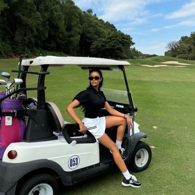 Favi_birara's profile picture. Health/beauty

Plastic Surgery Resident with a flair

for modeling and business