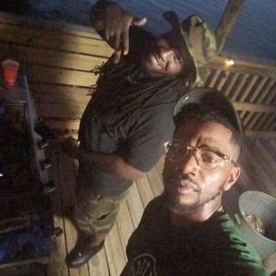 itzeazy's profile picture. I heard time is money , but really it's not

/indəgo/